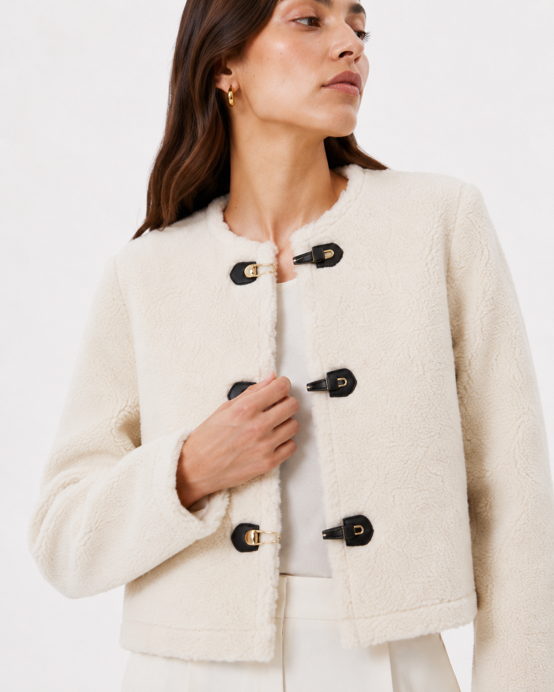 Toggle-Fastening Short Jacket