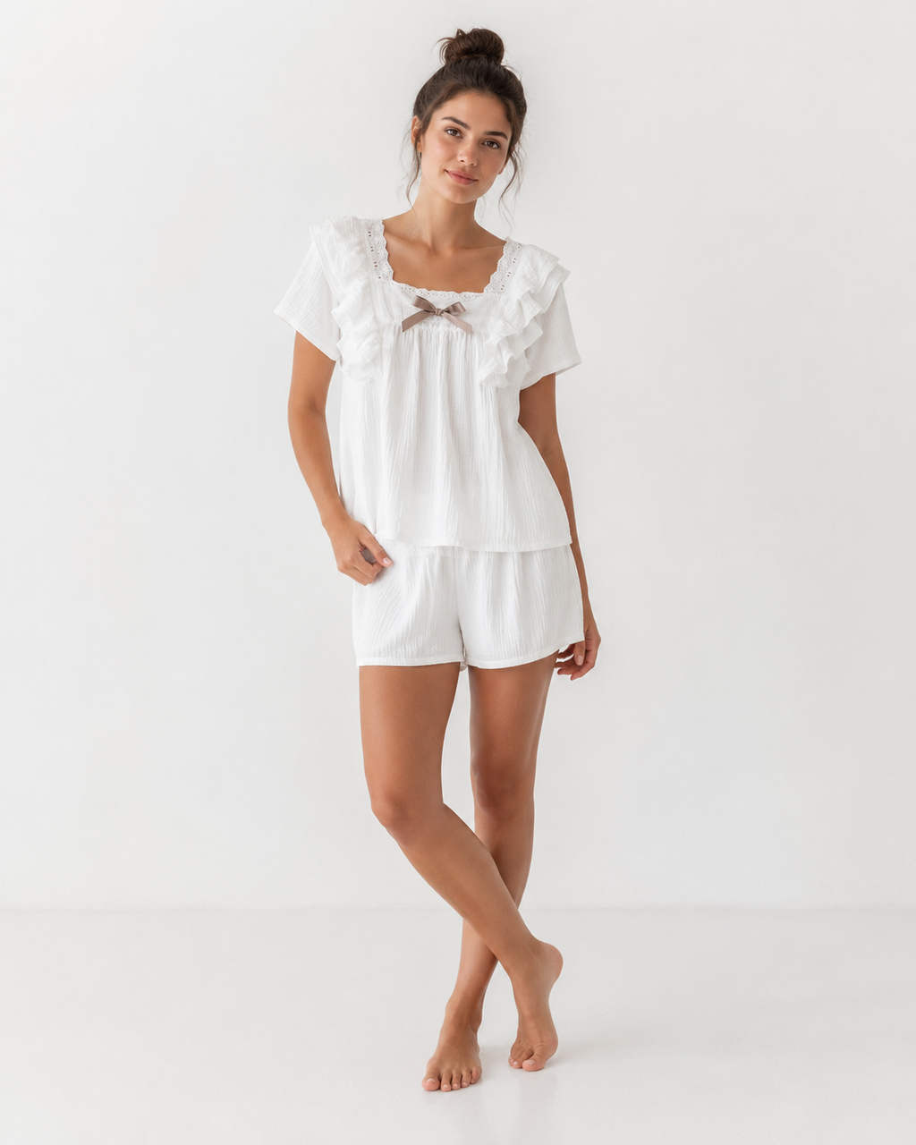 Textured Cotton-Gauze Pyjama Set with Lace Trim and Ruffled Edges(ok)