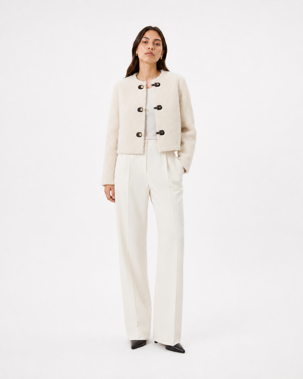 Toggle-Fastening Short Jacket