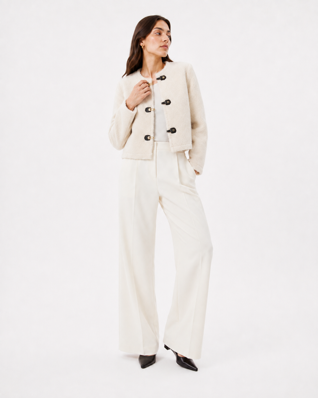 Toggle-Fastening Short Jacket
