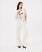 Toggle-Fastening Short Jacket