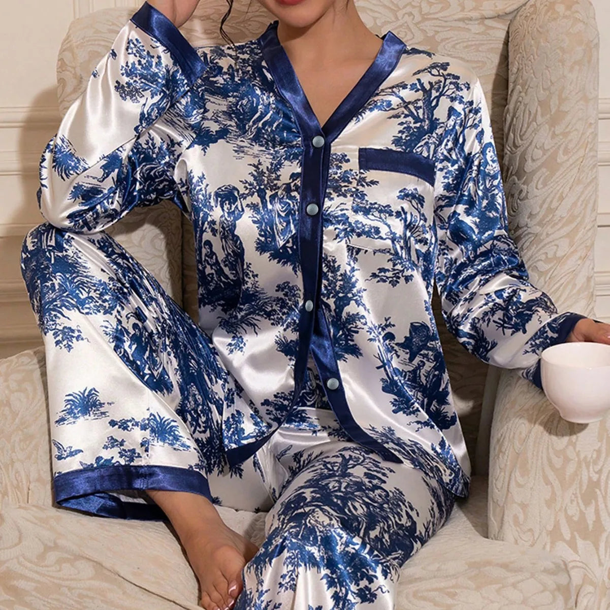 Satin-Finish Long-Sleeved Pyjama Set with Contrast Panelling