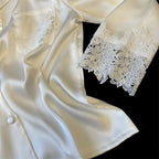 Satin-Finish Short Pyjama Set with Exquisite Scalloped Lace