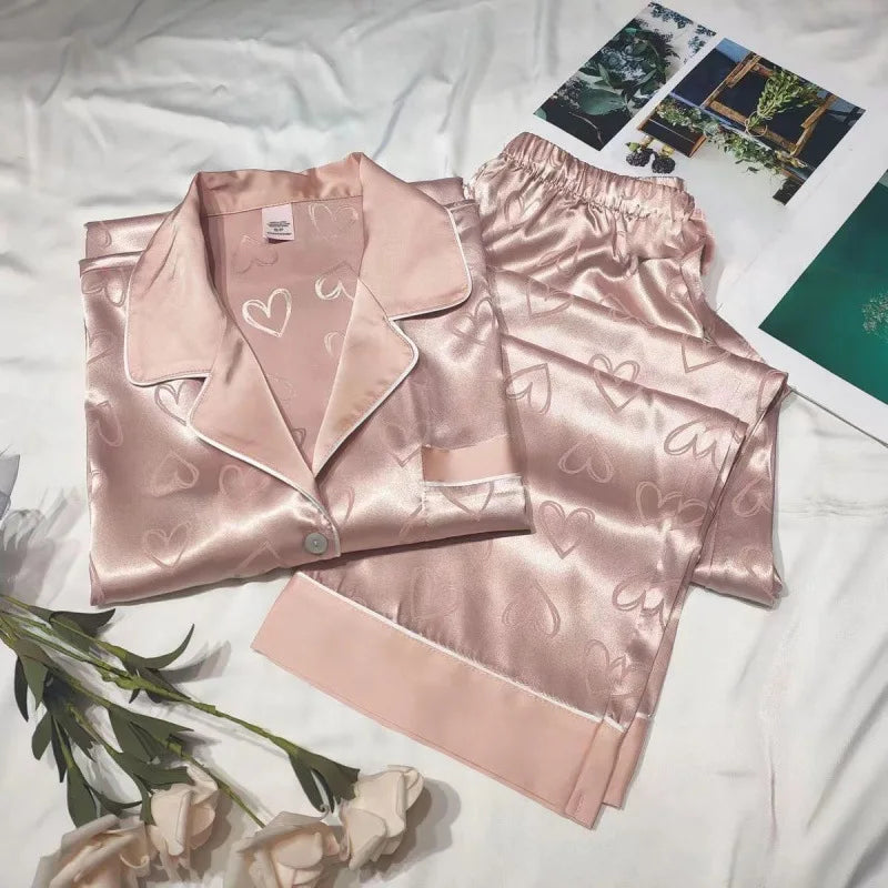 Satin-Finish Long-Sleeved Pyjama Set with Fine Piping