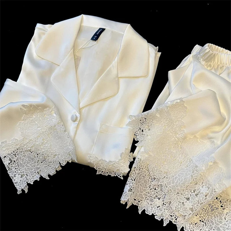 Satin-Finish Short Pyjama Set with Exquisite Scalloped Lace