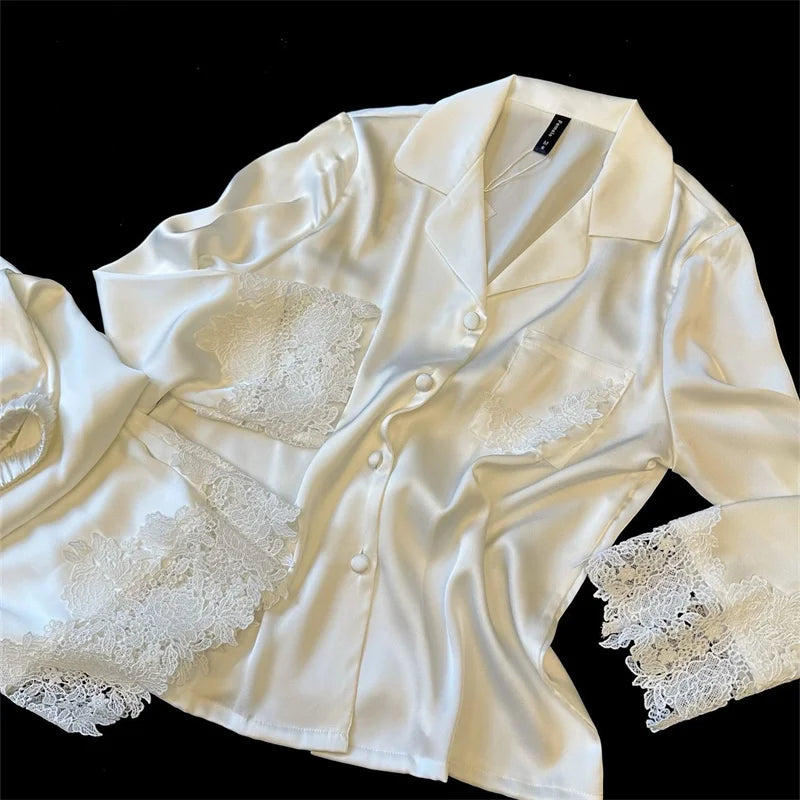 Satin-Finish Short Pyjama Set with Exquisite Scalloped Lace